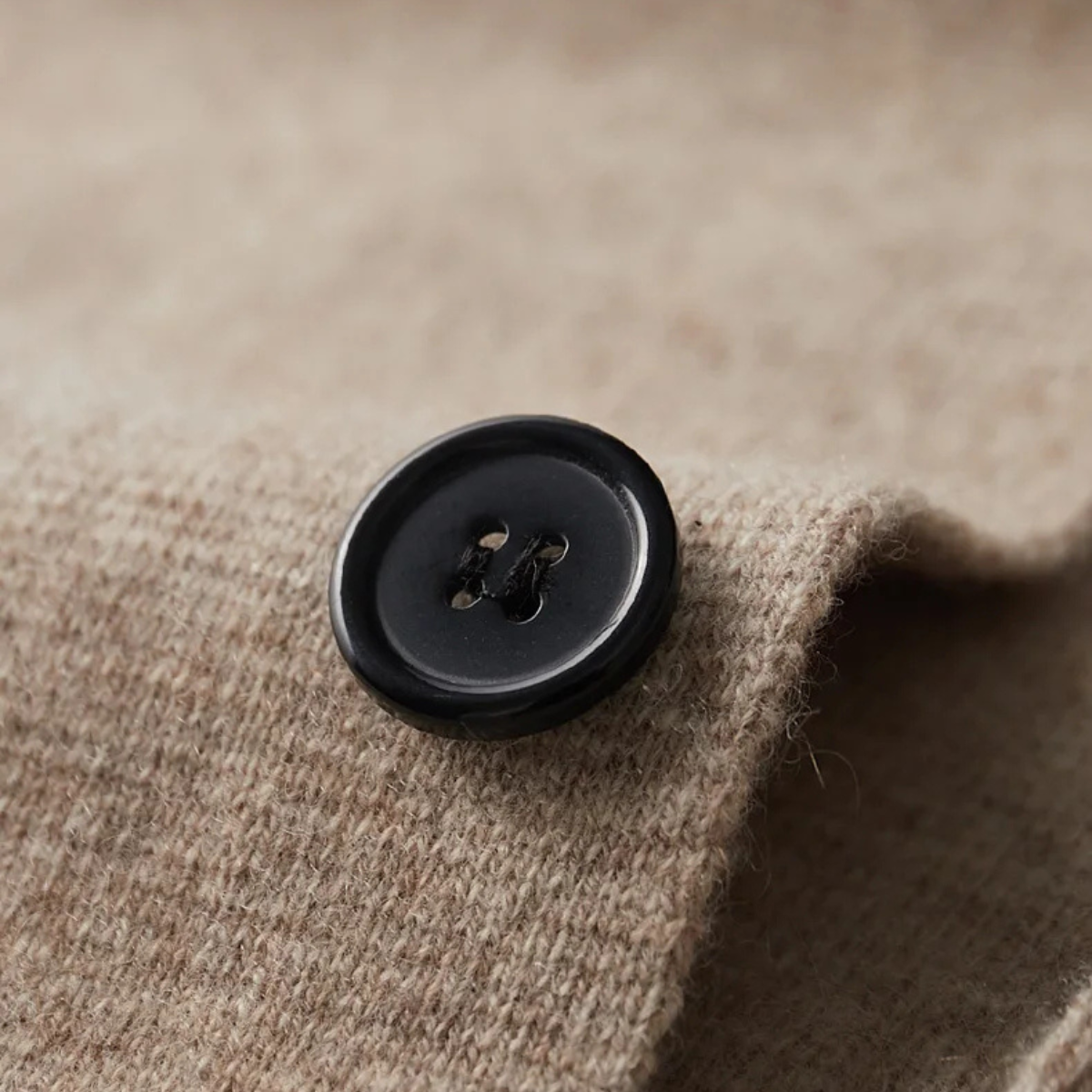 Men's Merino Wool Notch Collar Cardigan - detail
