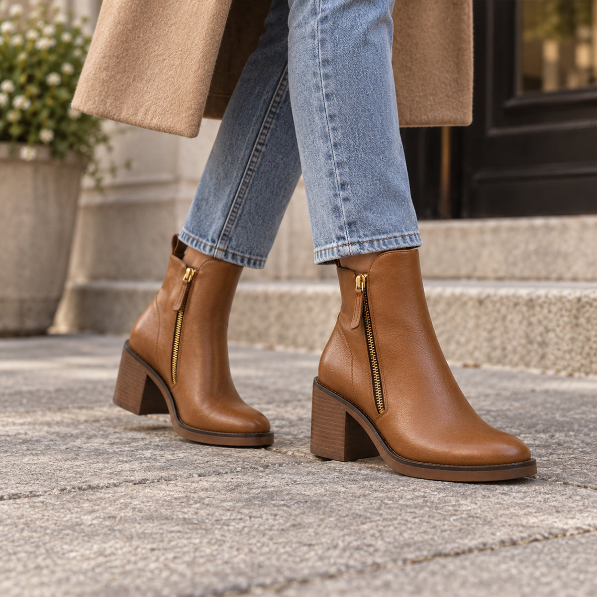 Women's Block Heel Ankle Boots - detail